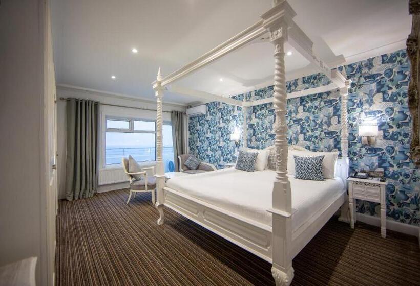 اتاق استاندارد با بالکن و چشم‌انداز دریا, Cumberland Hotel   Oceana Collection