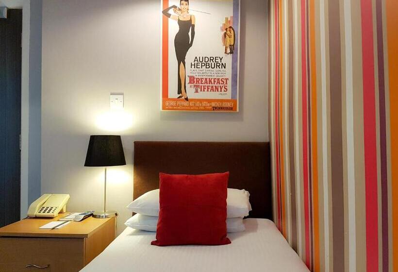 اتاق عادی یک تخته, Cumberland Hotel   Oceana Collection