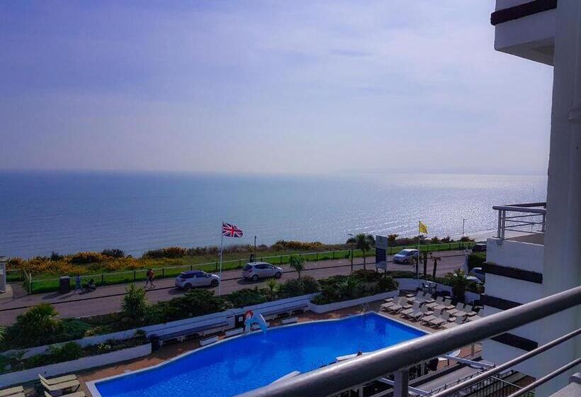 اتاق خانوادگی با چشم‌انداز دریا, Cumberland Hotel   Oceana Collection
