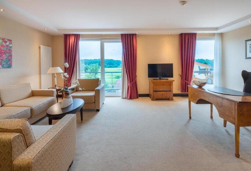 Люкс Мастер, Best Western Premier Castanea Resort