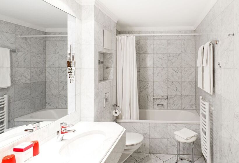 Номер Комфорт, Dormero Hotel Halle