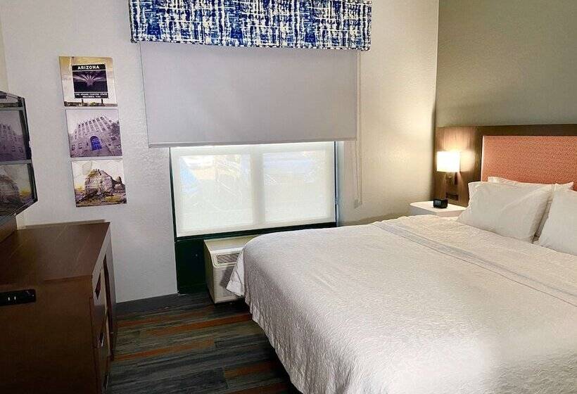Люкс Кровать Кинг, Hampton Inn & Suites Phoenix Goodyear