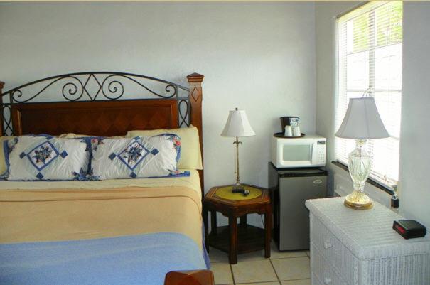 스탠다드 룸 더블 침대, Island Breeze Inn   Venice