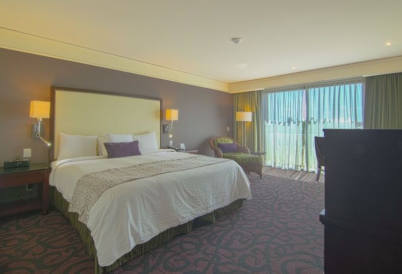 Quarto Estandar Cama King, Lucerna Culiacan
