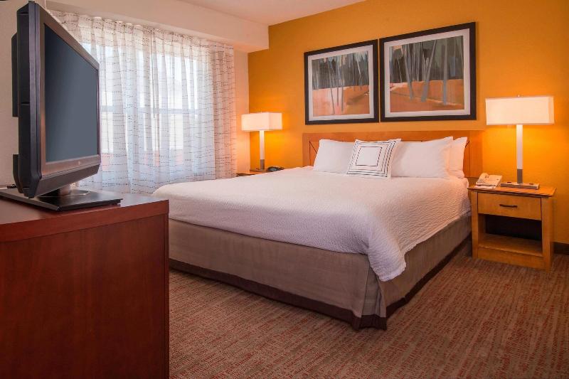 스탠다드 스튜디오 킹침대, Residence Inn Frederick