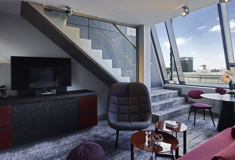 Полулюкс Дюплекс, Sofitel Munich Bayerpost