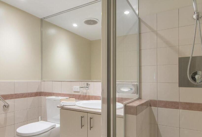 발코니가 있는 스위트, The Peninsula Riverside Serviced Apartments