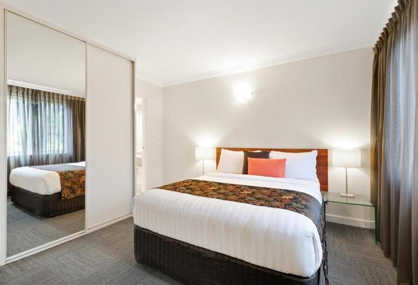 스탠다드 스튜디오, The Peninsula Riverside Serviced Apartments