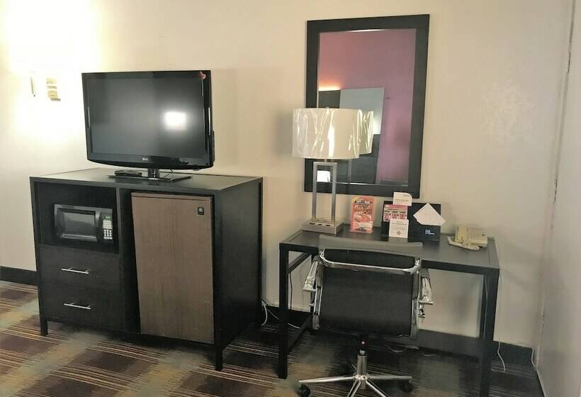 Номер Стандарт, Travelodge By Wyndham New Braunfels