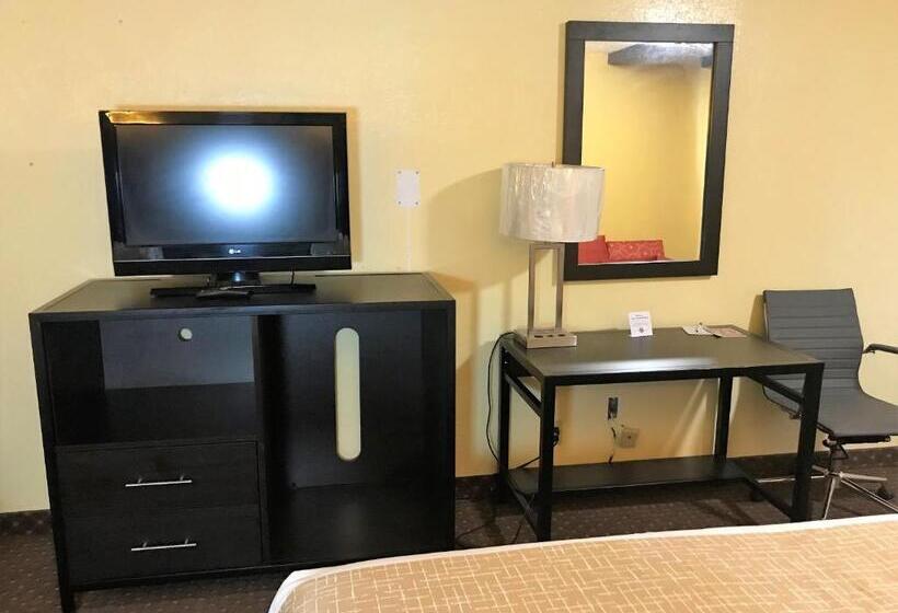 Стандартный Номер Кровать Кинг, Travelodge By Wyndham New Braunfels