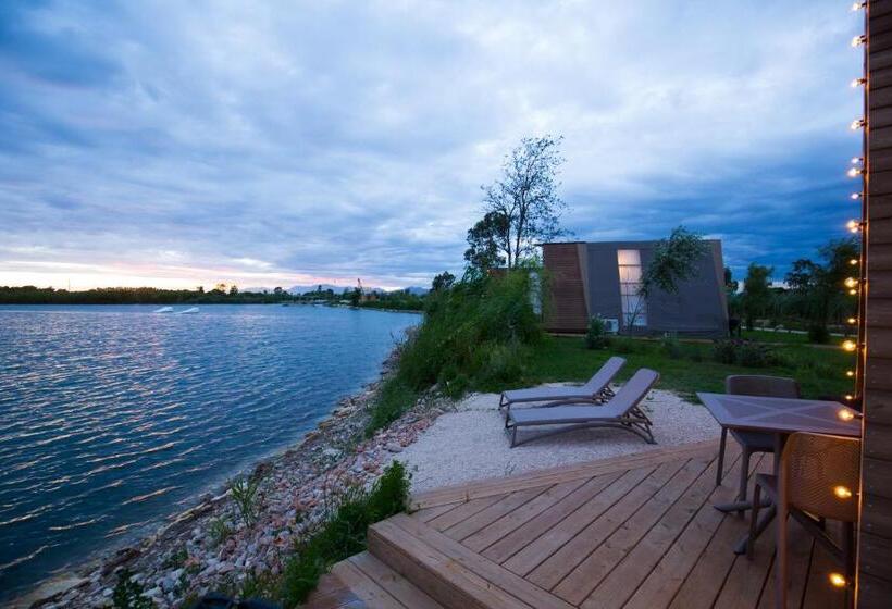 چادر با خدمات رفاهی استاندارد, Nabi Resort Glamping & Spa
