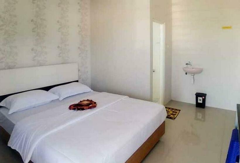 Номер Стандарт, Griya Mulya Near Alun Alun Batu Mitra Reddoorz