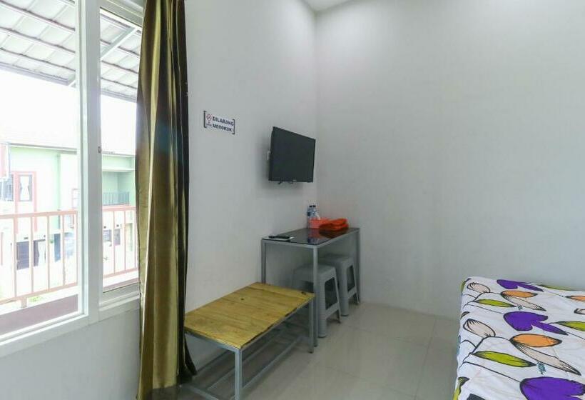Номер Стандарт, Griya Mulya Near Alun Alun Batu Mitra Reddoorz