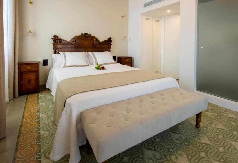 اتاق لوکس, Bolet Casa Modernista