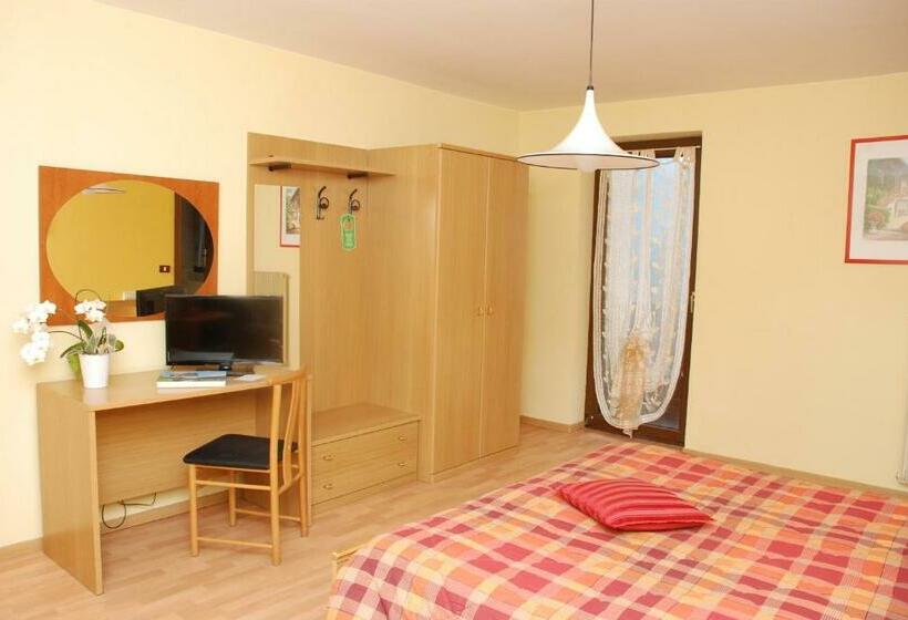 스탠다드 트리플 룸, Albergo Ginevra