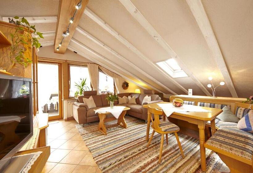 Дом 2 Спальни, Gästehaus Marianne