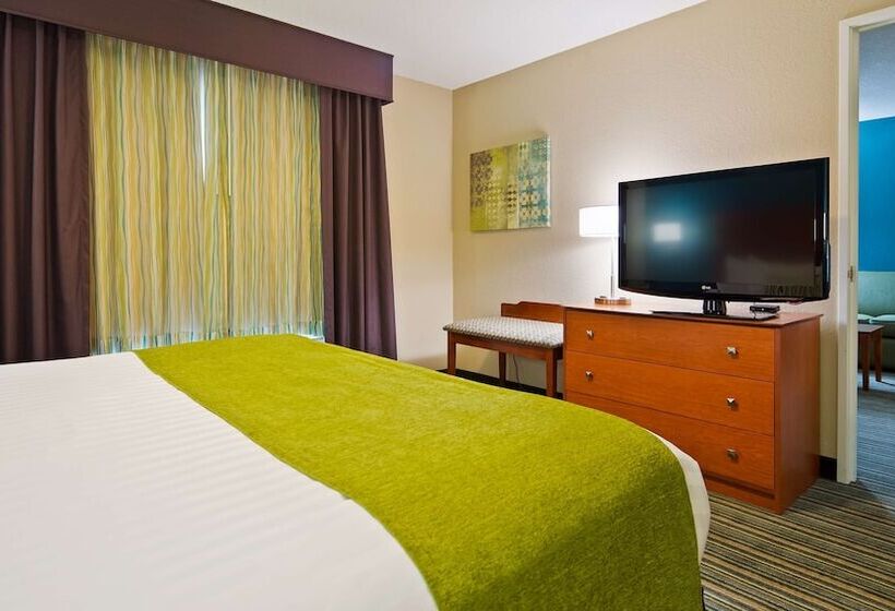Люкс Кровать Кинг, Best Western Plus Menomonie Inn & Suites