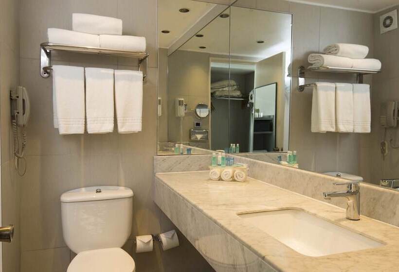 Номер Стандарт 2 Двуспальные Кровати, Holiday Inn Express Santiago Las Condes, An Ihg