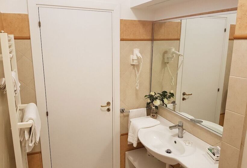 Quarto Triplo Standard Vista Jardim, Gabbiano Beach