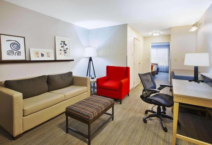 Люкс, Country Inn & Suites By Radisson, Big Rapids, Mi