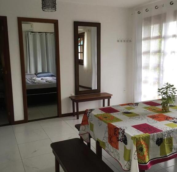 غرفة قياسية رباعية, Casas Coloniais