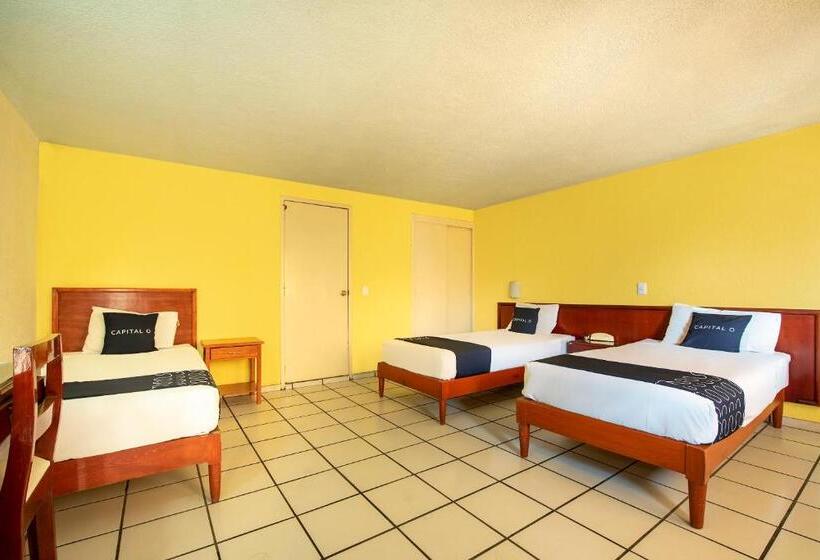 3-Bett-Standardzimmer, Capital O Colón, Ciudad Guzmán Jalisco