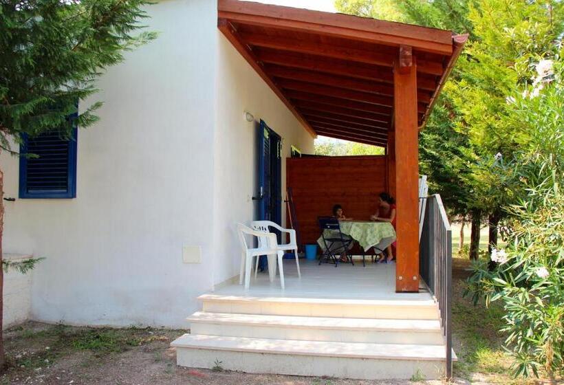 Apartamento 2 Dormitórios, Villaggio Sant'andrea