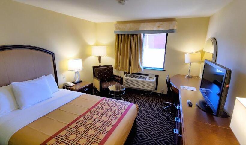 Номер Стандарт, Travel Inn And Suites  Sikeston Miner I 55 Exit 67
