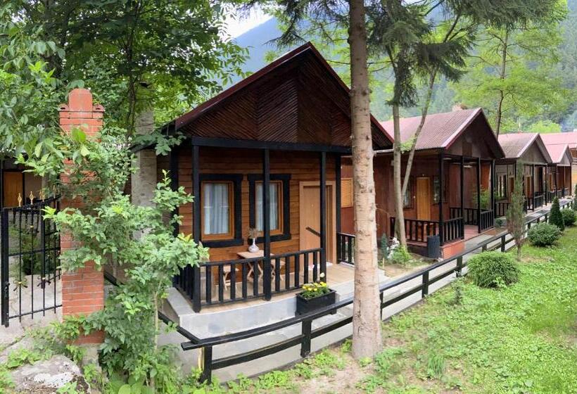 Бунгало Deluxe, Inanlar Garden Hotel & Bungalow