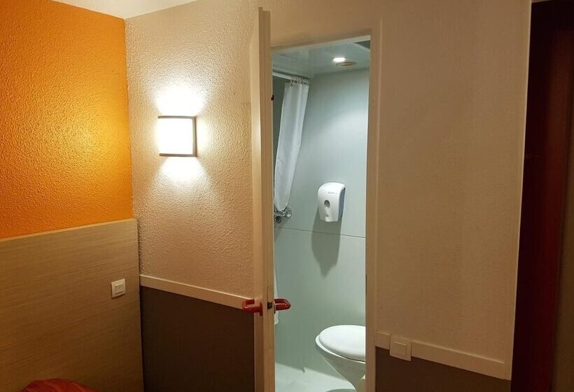Номер Стандарт Трехместный, Heco Colmar Nord   Ex Première Classe