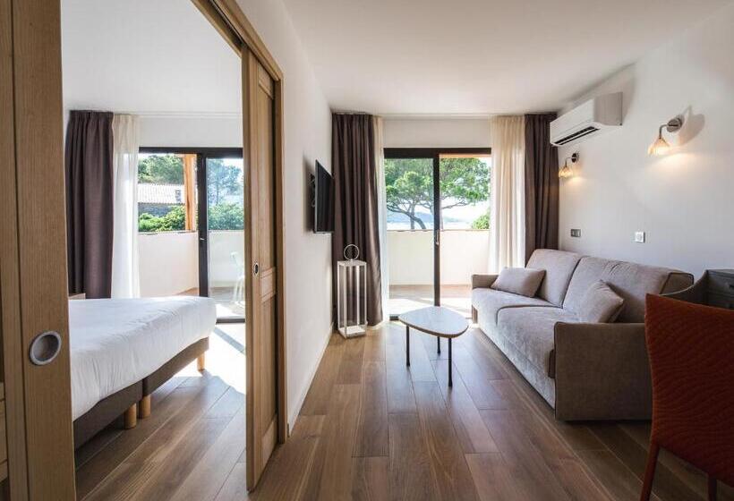Люкс Боковой Вид на Море, Hôtel La Roya