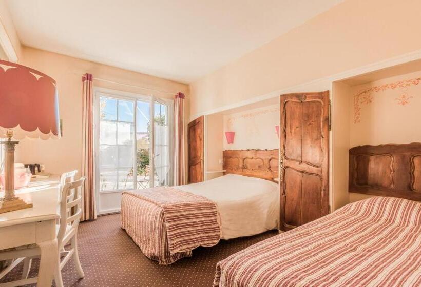 Трехместный Номер Комфорт, Le Manoir De L Antiquite