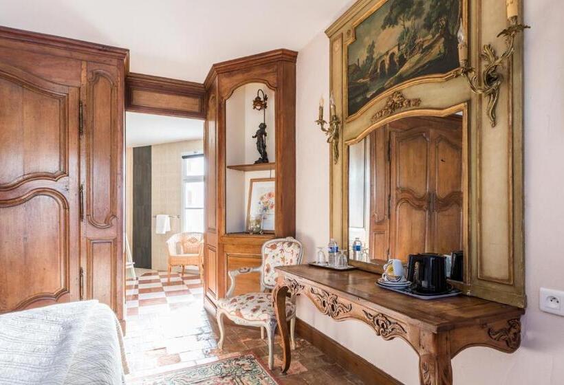 Номер Премиум, Le Manoir De L Antiquite