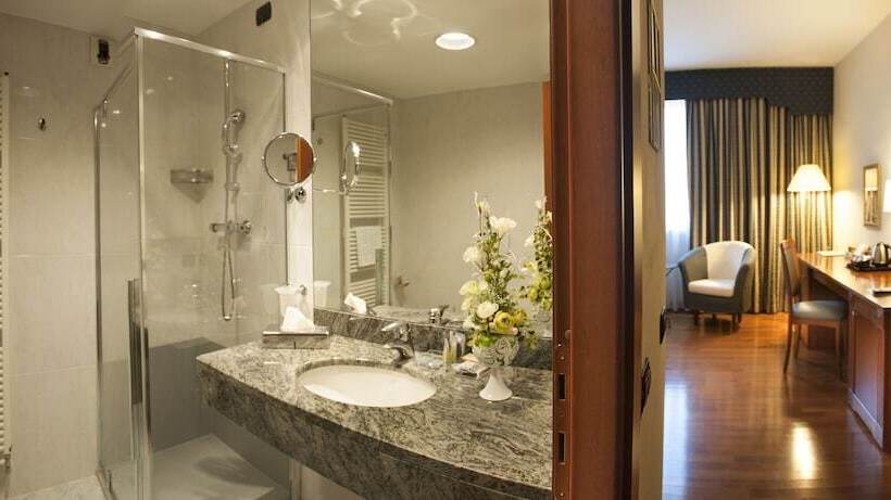 Номер Стандарт Трехместный, Phi Hotel Cavalieri