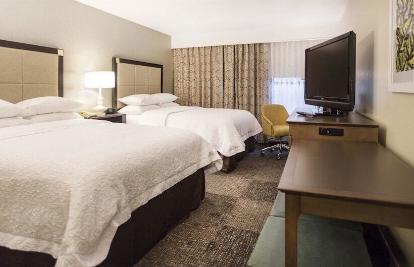 Номер Стандарт 2 Двуспальные Кровати, Hampton Inn Lawrenceville