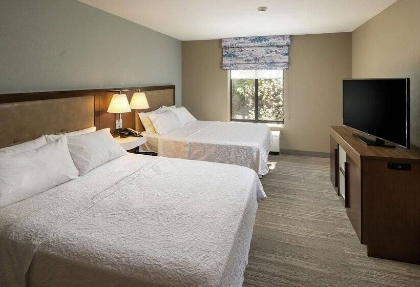 Люкс, Hampton Inn & Suites Binghamton/vestal
