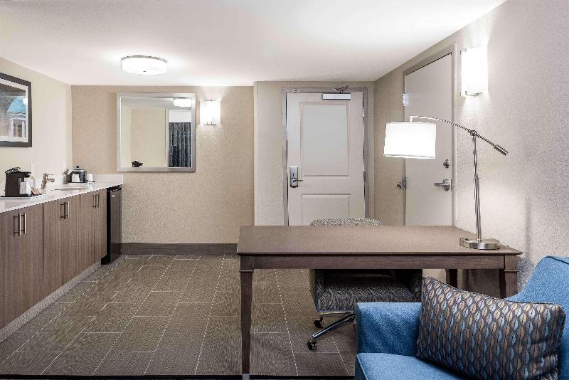 Люкс Кровать Кинг, Hampton Inn & Suites Chapel Hill/durham, Area