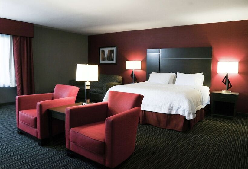 스탠다드 스튜디오, Hampton Inn & Suites Temecula