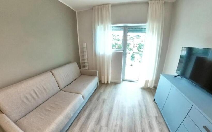 استودیوی استاندارد, Residence Modus Vivendi