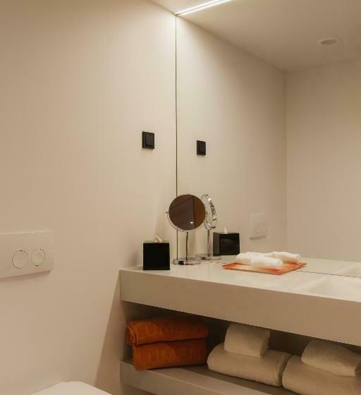 Suite Executiva, Lumen Hotel & The Lisbon Light Show