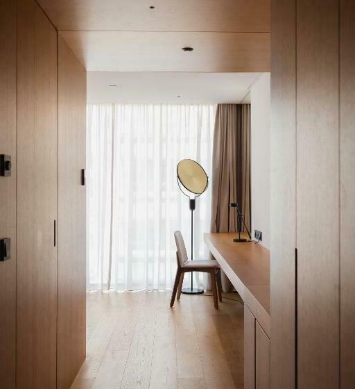 Quarto standart comunicado, Lumen Hotel & The Lisbon Light Show