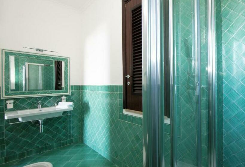 Номер Deluxe Вид на Море с Балконом, Amalfi Casamia B&b