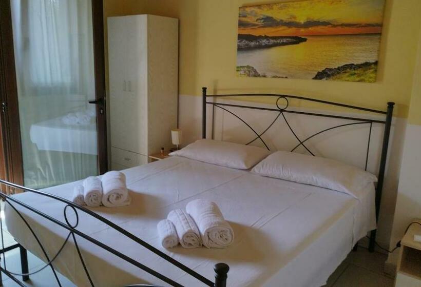 Номер Стандарт Внутренний, B&b Alicino