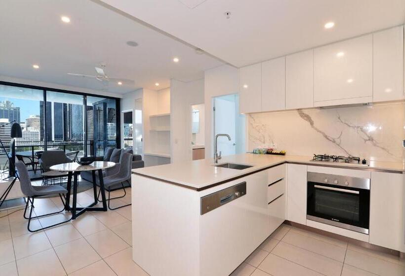 2 Bedrooms Apartment City View, Hope Street Apartments By Cllix