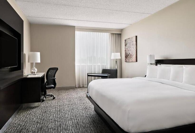 Номер Executive Кровать Кинг, Cleveland Marriott East