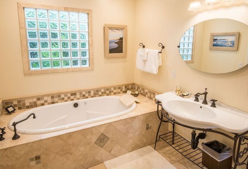 Номер Deluxe, Harbor House Inn