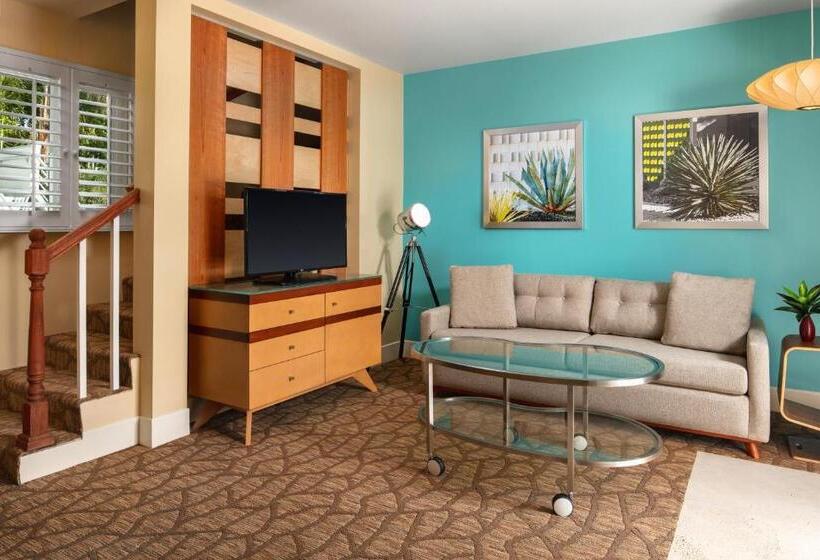 سوئیت با تخت بزرگ, Movie Colony Hotel   Adults Only