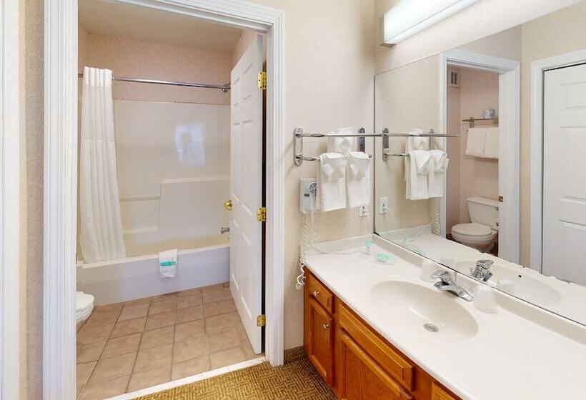 Люкс, Smart Suites, Ascend Hotel Collection