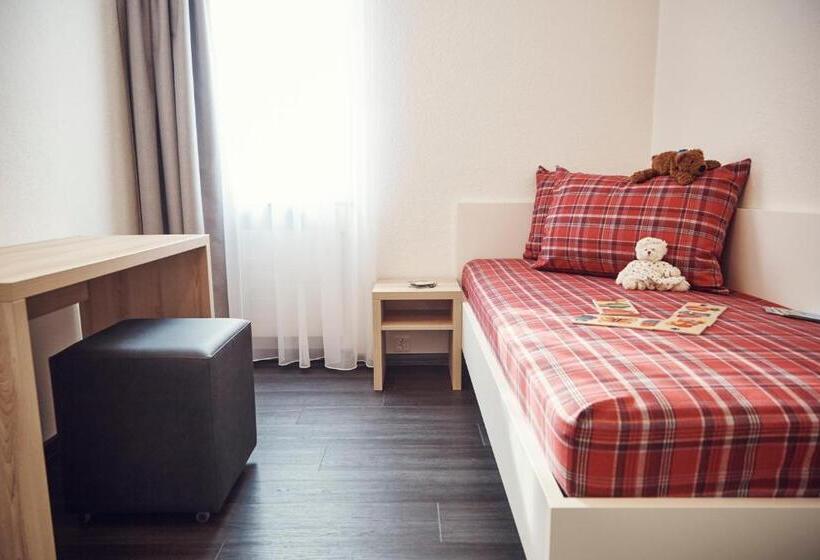 Апартаменты 1 Спальня, Private Holiday Homes By Solaria