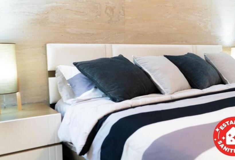 Quarto Deluxe, Econosuites Fundidora